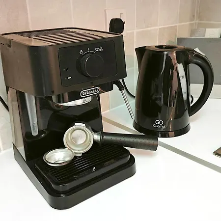 Byzantium Gardens - Blue 파포스